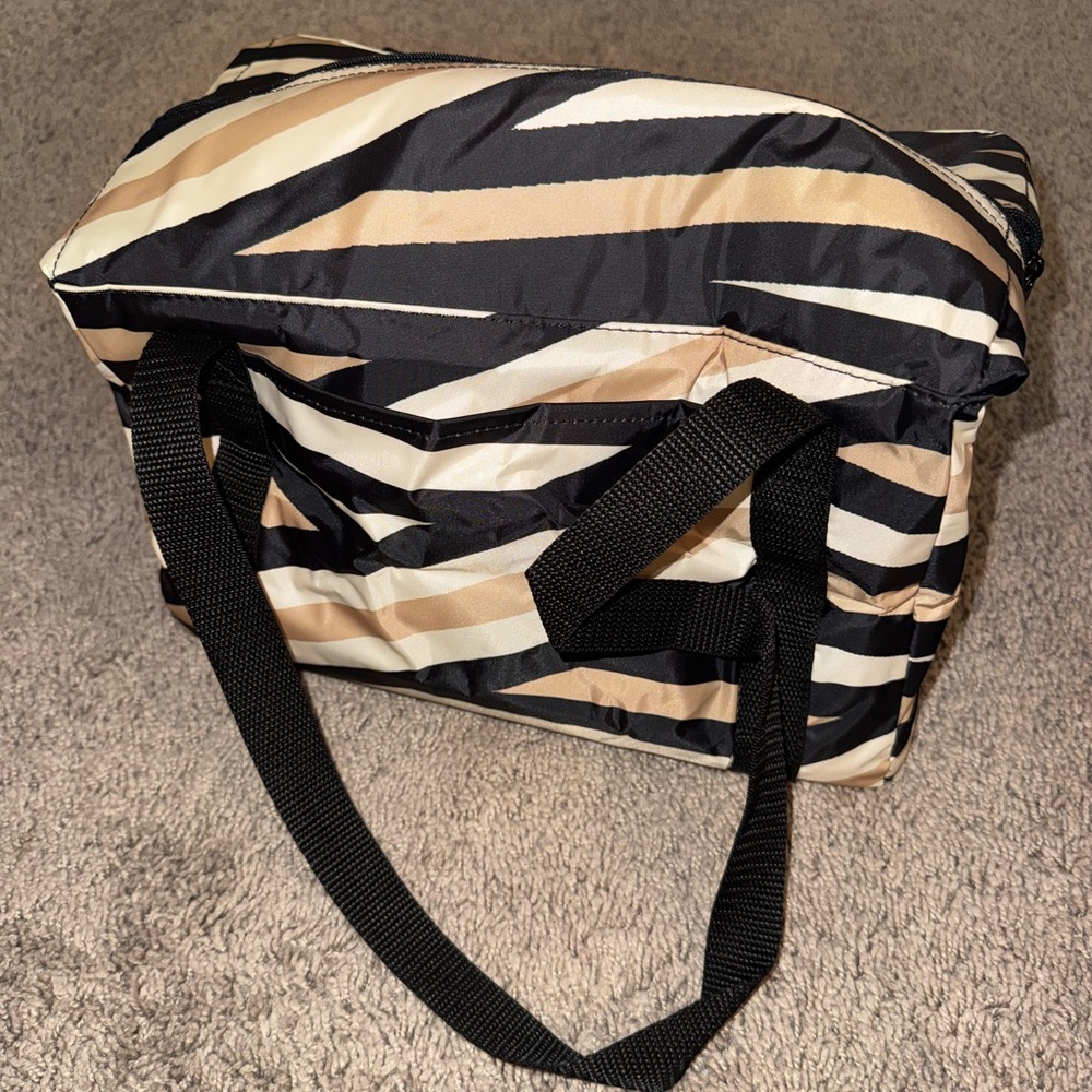 NWT Thirty-one Medium Fresh market thermal